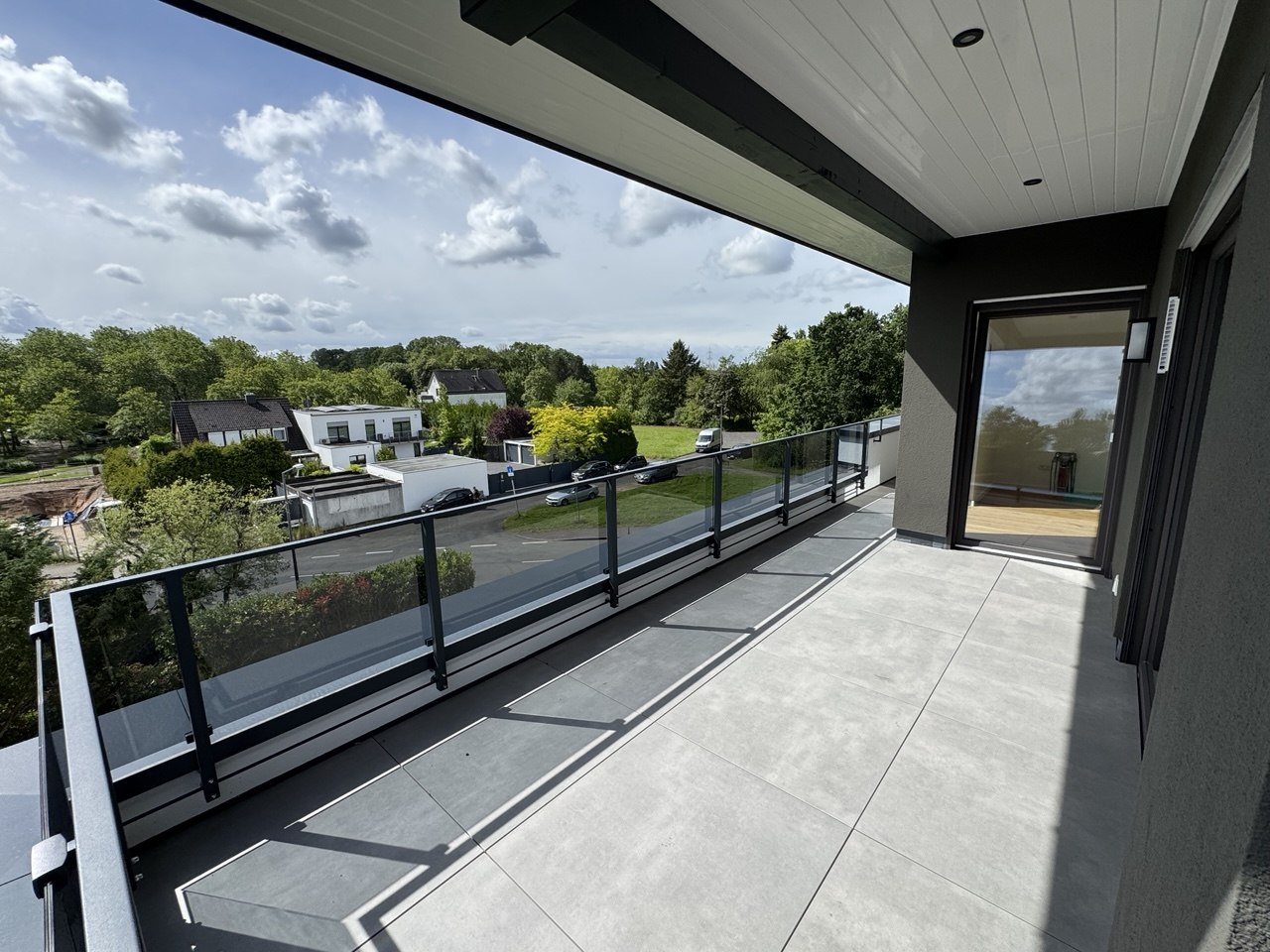 Dachterrasse Thujaweg 12 – Neubau in Köln-Volkhoven/Weiler